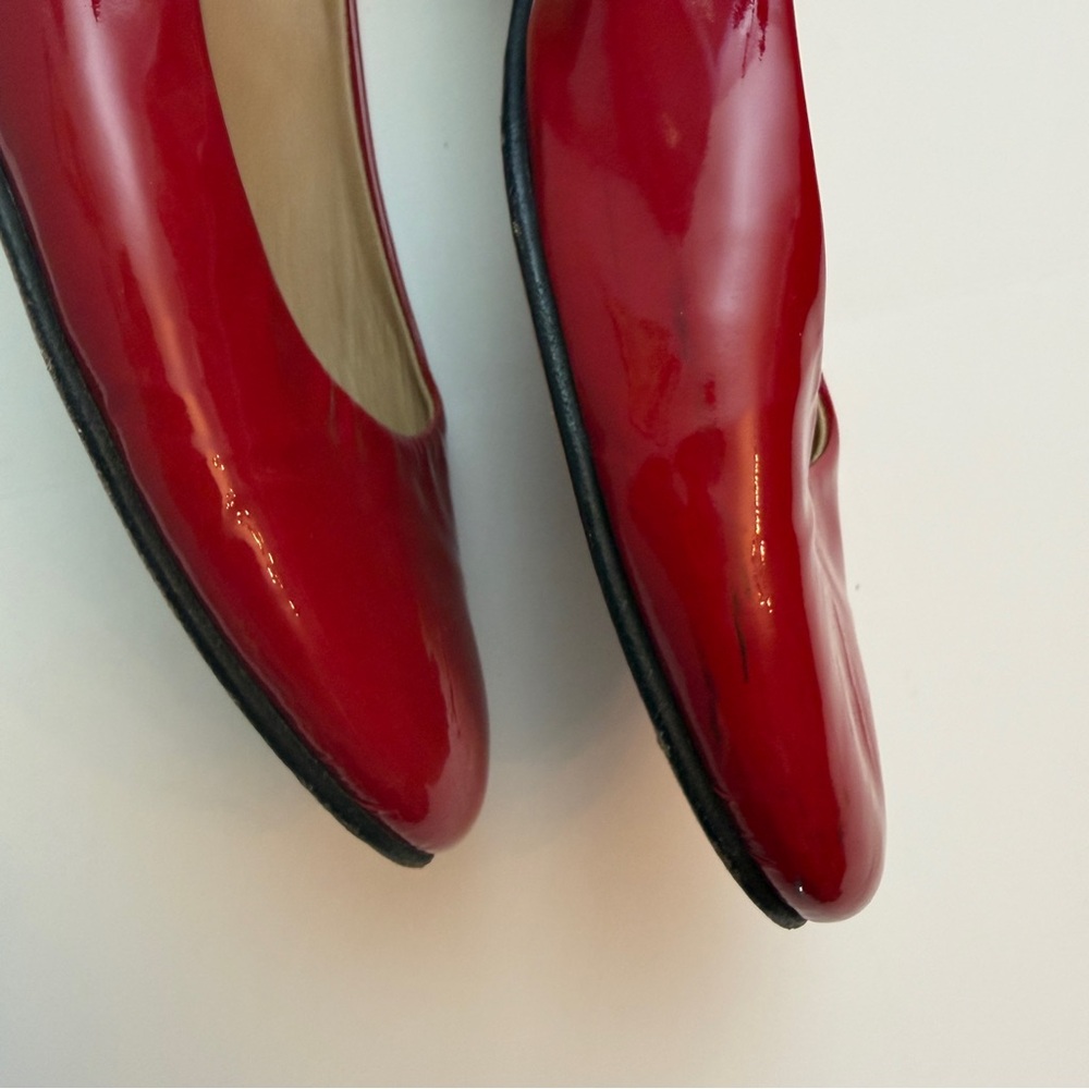 Andrea Carrano Red Patent Ballet Flats. - Picture 3 of 7